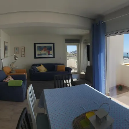 Penthouse With Total Sea View Apartament